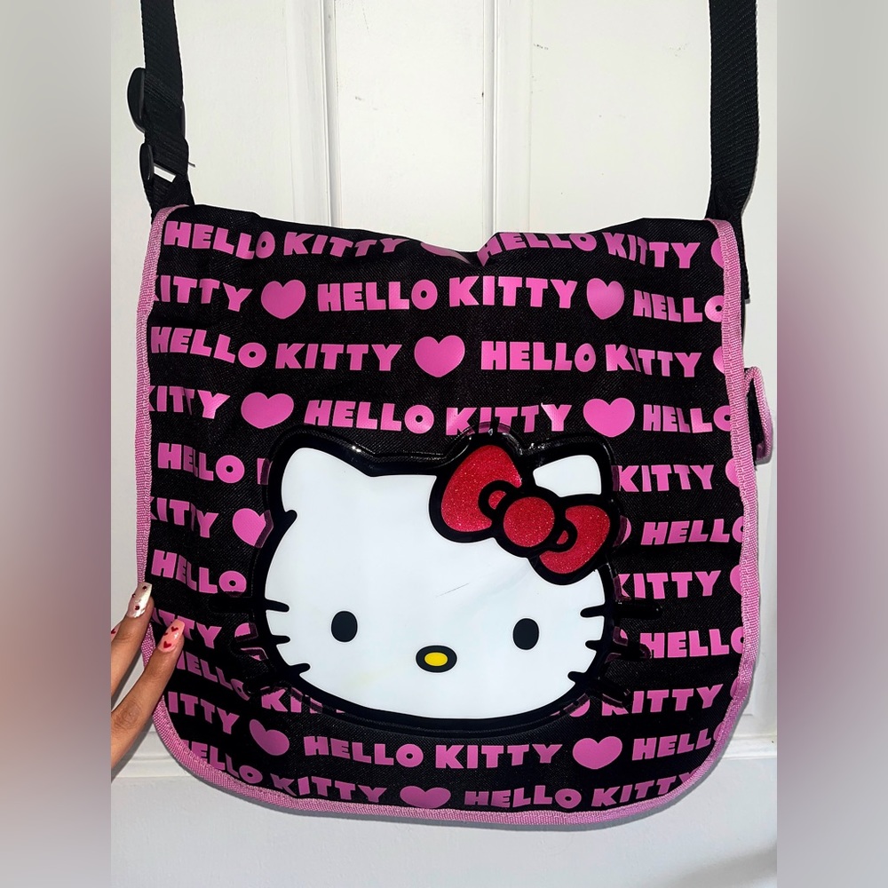 Hello kitty bag - Picture 2 of 3